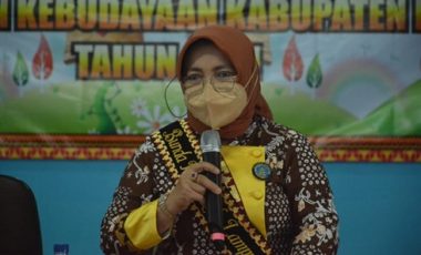 BUNDA PAUD LAMTENG MARDIANA MUSA AHMAD MEMBUKA SECARA RESMI BIMBINGAN TEKNIS (BIMTEK) IMPLEMENTASI KESIAPAN BERSEKOLAH BAGI SATUAN PAUD SD KABUPATEN LAMPUNG TENGAH