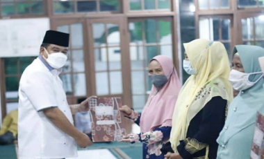 BUPATI LAMPUNG TENGAH HADIRI ACARA PENGAJIAN BERSAMA MASYARAKAT KOTAGAJAH DI MASJID AGUNG ASH-SHULAHA